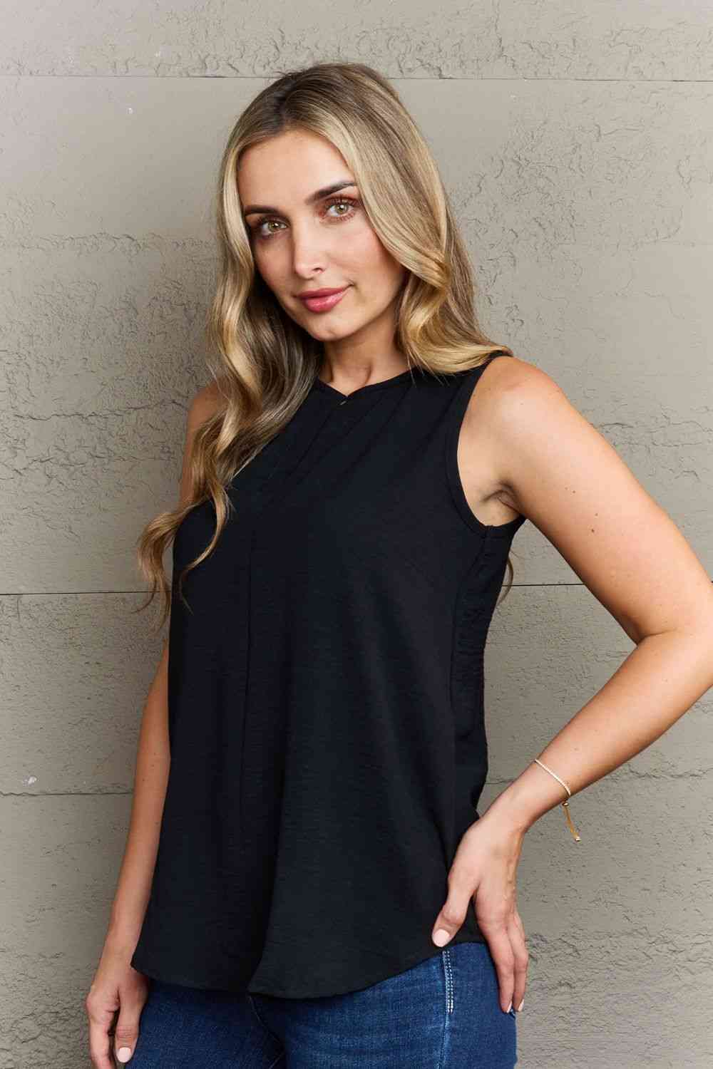 First Glance Sleeveless Neckline Slit Top (Black)