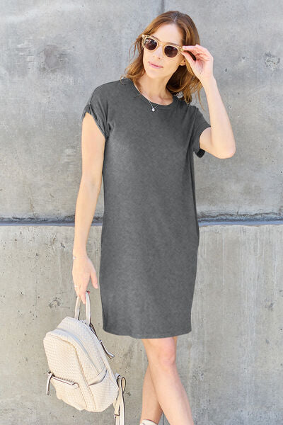 Basic Bae Round Neck Short Sleeve Dress with Pockets