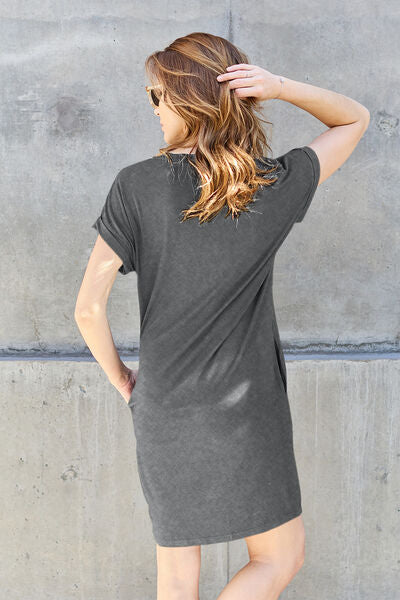 Basic Bae Round Neck Short Sleeve Dress with Pockets